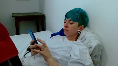 Blue online show from February 17, 2026, 2:52 am