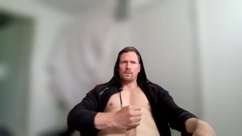 tomfin95 online show from June 26, 2026, 7:57 am