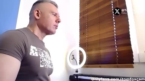 Tom Fox online show from October 2, 2025, 7:37 am