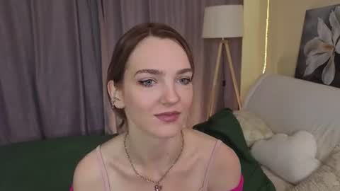 Snapshot of tomikavilandre chatting on July 17, 2026, 7:08 pm Lana online show from July 17, 2026, 7:08 pm