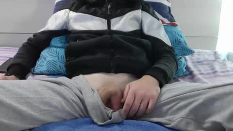 tommaso9046 online show from March 1, 2026, 3:03 pm