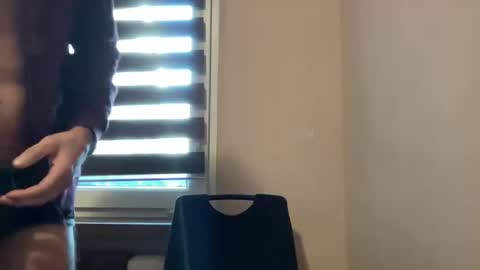 tommi77799 online show from February 26, 2026, 7:40 am