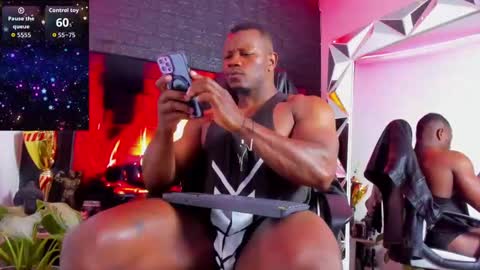 Tom Mike online show from September 10, 2025, 2:11 am