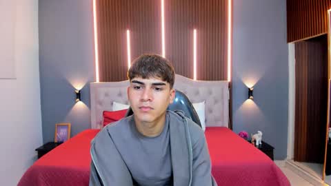 Tommy  online show from October 29, 2025, 3:42 am