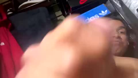 Snapshot of tommy375456 chatting on January 27, 2025, 8:39 pm tommy375456 online show from January 27, 2025, 8:39 pm