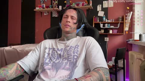 Tommy and Katana online show from December 12, 2024, 11:50 am