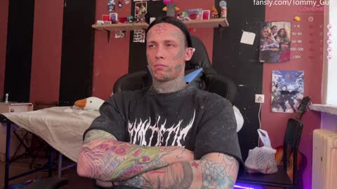 Tommy and Katana online show from December 16, 2024, 11:44 am