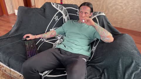 Tommy and Katana online show from February 3, 2025, 6:56 am