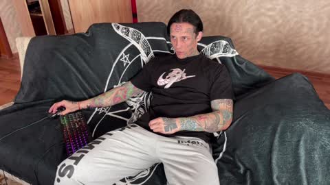 Tommy and Katana online show from February 4, 2025, 10:10 am