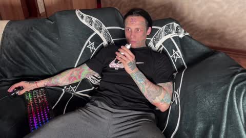 Tommy and Katana online show from February 4, 2025, 4:39 pm