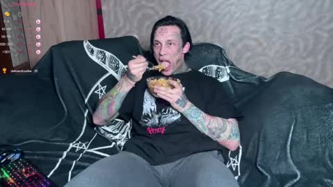 Tommy and Katana online show from February 9, 2025, 4:40 pm