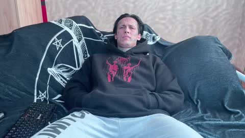 Tommy and Katana online show from February 21, 2025, 6:29 am