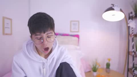 Blue  online show from October 29, 2025, 2:08 pm