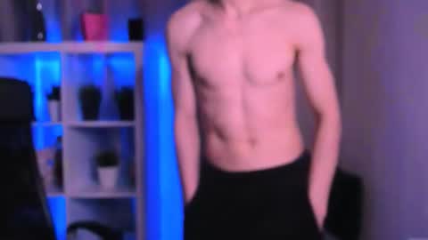 Snapshot of tommy_cabrio chatting on December 17, 2025, 3:29 pm Tommy online show from December 17, 2025, 3:29 pm