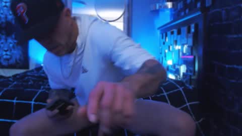 Snapshot of tommy_knuckles chatting on December 15, 2025, 3:05 pm Tommy online show from December 15, 2025, 3:05 pm