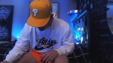 Snapshot of tommy_knuckles chatting on December 16, 2025, 7:13 am Tommy online show from December 16, 2025, 7:13 am