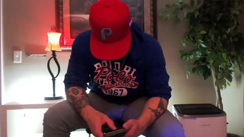 Snapshot of tommy_knuckles chatting on April 30, 2026, 12:50 am Tommy online show from April 30, 2026, 12:50 am