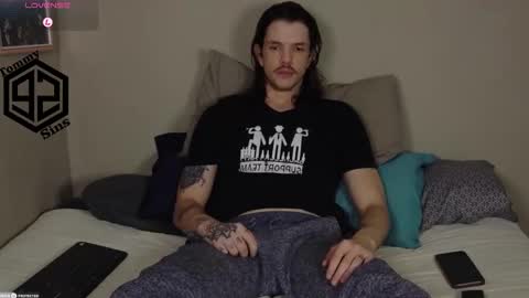 Snapshot of tommy_sins92 chatting on November 18, 2025, 8:24 pm Tommy Sins online show from November 18, 2025, 8:24 pm