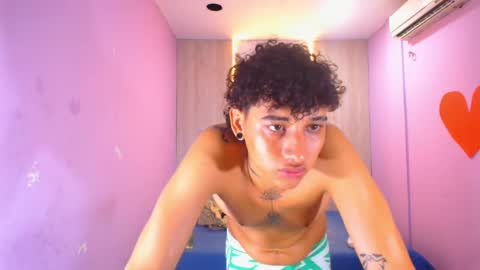 tommy_sweet1 online show from March 9, 2025, 3:38 pm