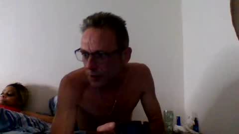 Snapshot of tommyandtomara chatting on June 9, 2026, 10:21 pm tommyandtomara online show from June 9, 2026, 10:21 pm
