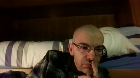 Snapshot of tommycorner chatting on December 31, 2024, 10:01 pm tommycorner online show from December 31, 2024, 10:01 pm