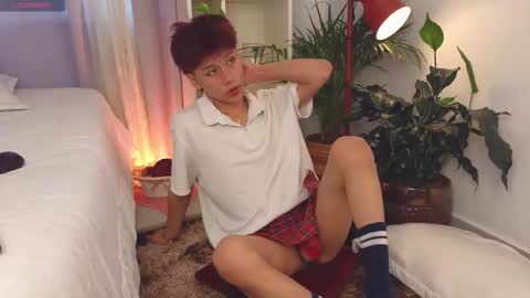 Snapshot of tommyfoxboy chatting on November 9, 2025, 11:52 am Tommy Foxboy online show from November 9, 2025, 11:52 am