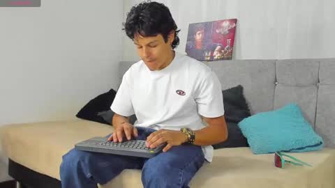 Snapshot of tommyhot7 chatting on June 11, 2026, 9:02 pm tommyhot7 online show from June 11, 2026, 9:02 pm