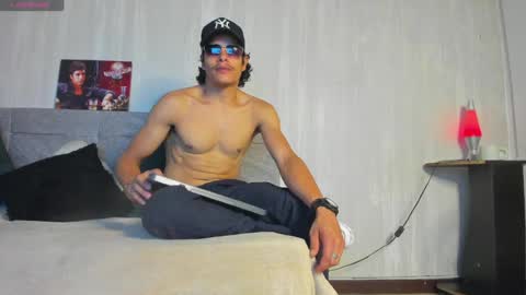 Snapshot of tommyhot7 chatting on July 7, 2026, 9:08 pm tommyhot7 online show from July 7, 2026, 9:08 pm