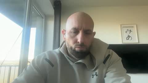 Thomas Fit online show from October 29, 2025, 8:38 am