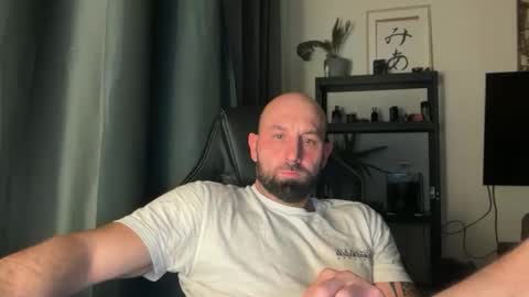 Thomas Fit online show from November 13, 2025, 9:36 pm