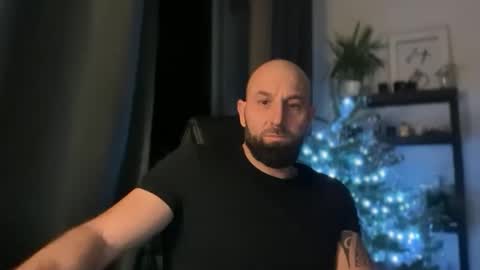 Thomas Fit online show from December 22, 2025, 11:02 pm