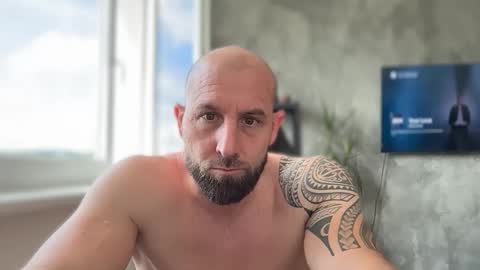 Snapshot of tommyx01 chatting on June 6, 2026, 1:16 pm Thomas Fit online show from June 6, 2026, 1:16 pm