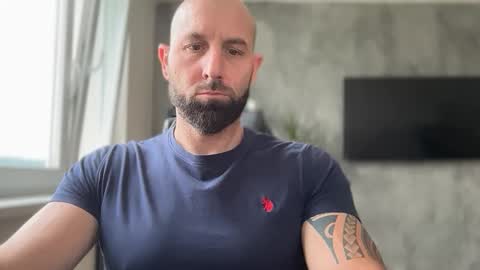 Snapshot of tommyx01 chatting on June 10, 2026, 8:13 am Thomas Fit online show from June 10, 2026, 8:13 am