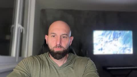 Snapshot of tommyx01 chatting on June 10, 2026, 11:13 pm Thomas Fit online show from June 10, 2026, 11:13 pm