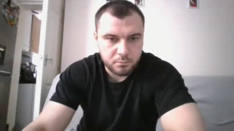 Snapshot of tommyy19901 chatting on March 1, 2025, 4:33 pm tommyy19901 online show from March 1, 2025, 4:33 pm