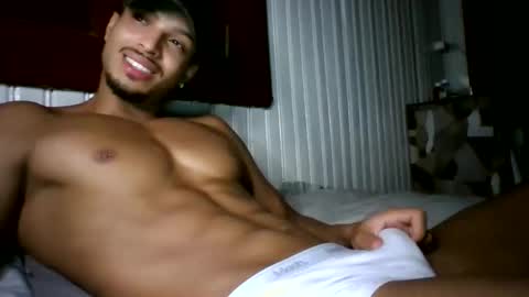 Snapshot of tomtresor chatting on January 15, 2026, 5:12 am tomtresor online show from January 15, 2026, 5:12 am