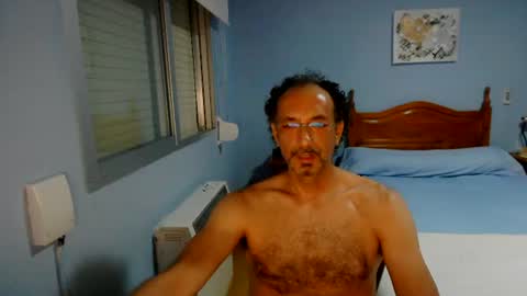 ton123456_ online show from July 8, 2026, 9:30 pm