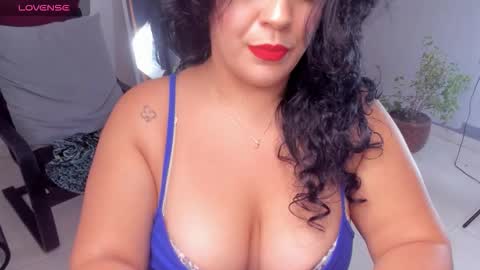 lady blue online show from March 10, 2026, 12:15 am