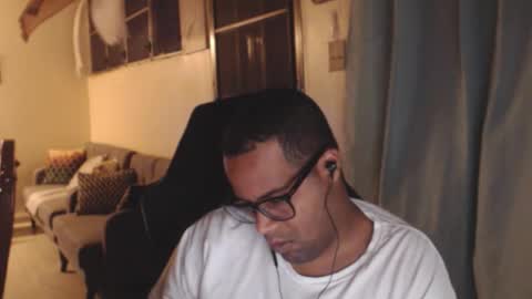 Snapshot of toni2814 chatting on March 6, 2026, 3:03 am Antonio online show from March 6, 2026, 3:03 am