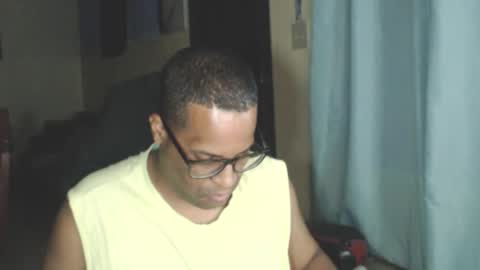 Snapshot of toni2814 chatting on March 21, 2026, 2:49 am Antonio online show from March 21, 2026, 2:49 am