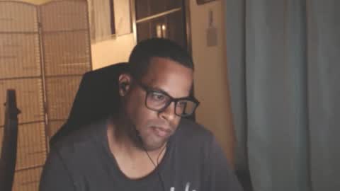 Snapshot of toni2814 chatting on March 23, 2026, 2:15 am Antonio online show from March 23, 2026, 2:15 am