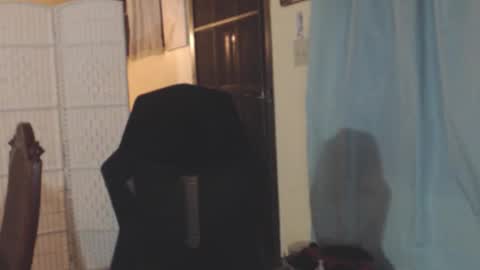 Snapshot of toni2814 chatting on March 26, 2026, 2:17 am Antonio online show from March 26, 2026, 2:17 am