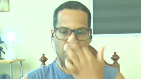 Snapshot of toni2814 chatting on April 1, 2026, 2:14 pm Antonio online show from April 1, 2026, 2:14 pm