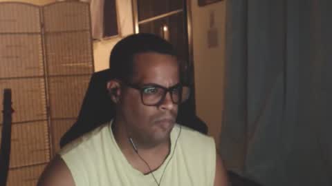 Snapshot of toni2814 chatting on April 5, 2026, 2:09 am Antonio online show from April 5, 2026, 2:09 am