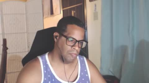 Snapshot of toni2814 chatting on April 7, 2026, 2:12 am Antonio online show from April 7, 2026, 2:12 am