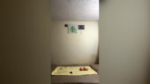 Snapshot of toni2814 chatting on April 12, 2026, 11:26 am Antonio online show from April 12, 2026, 11:26 am