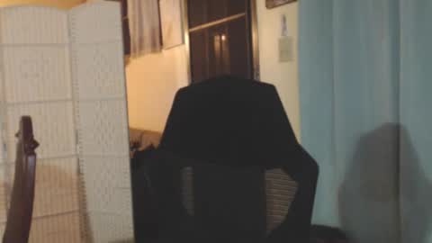 Snapshot of toni2814 chatting on April 15, 2026, 2:07 am Antonio online show from April 15, 2026, 2:07 am