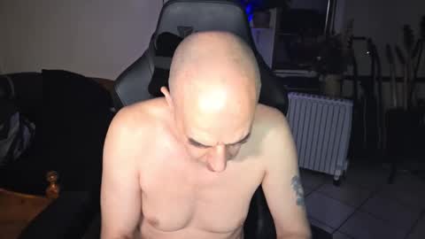 Snapshot of toninspektor chatting on November 16, 2025, 9:42 pm toninspektor online show from November 16, 2025, 9:42 pm