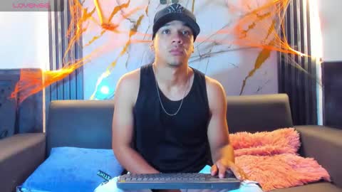 Tonny online show from October 25, 2025, 11:51 am