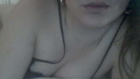Snapshot of tontarelladiluna chatting on June 19, 2026, 1:15 pm tontarelladiluna online show from June 19, 2026, 1:15 pm